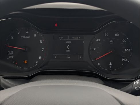 New 2026 Chevrolet Trax LS w/ LS Convenience Package FWD image 2
