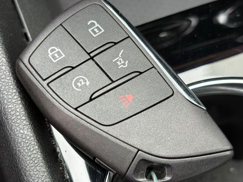 Used 2024 Chevrolet Blazer EV LT AWD/4WD image 25