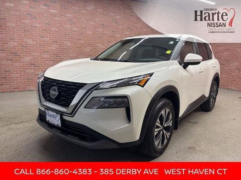 Certified 2023 Nissan Rogue SV image 3