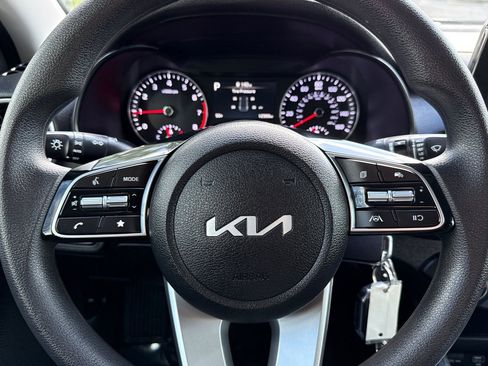 Certified 2024 Kia Forte LXS image 18