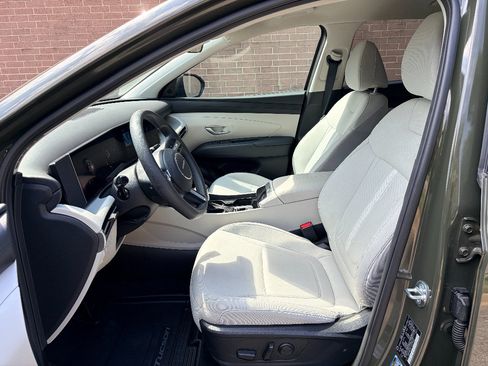 Used 2025 Hyundai Tucson SEL FWD image 11