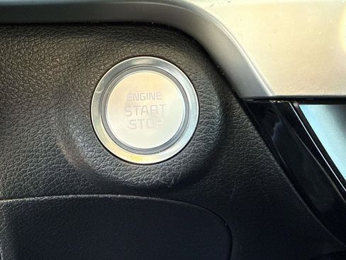 Used 2024 Kia Telluride S image 21