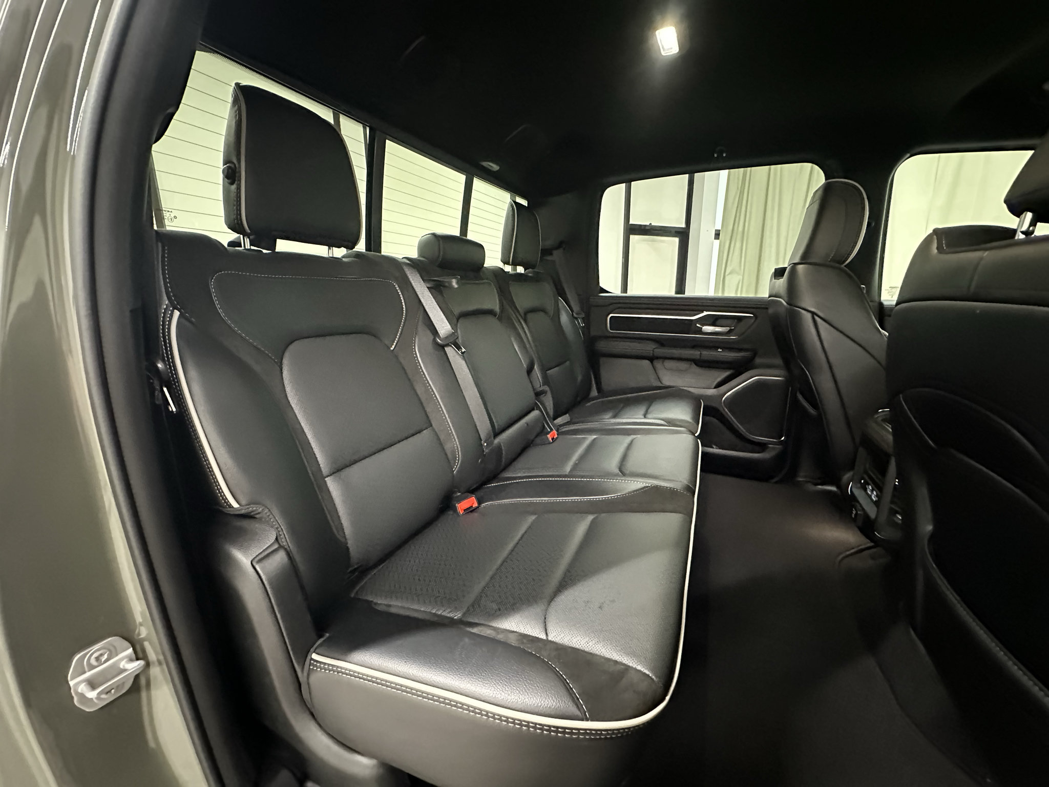Used 2026 RAM 1500 Laramie AWD/4WD image 16
