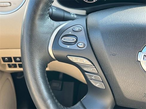 Used 2018 Nissan Pathfinder Platinum image 19