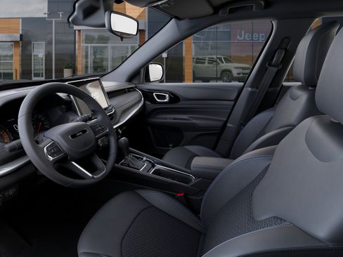 New 2026 Jeep Compass Latitude image 22