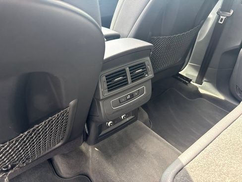 Used 2019 Audi Q7 2.0T Premium w/ Convenience Package AWD/4WD image 19