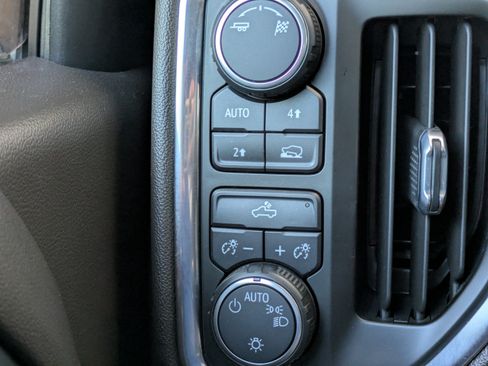 Used 2019 Chevrolet Silverado 1500 LT w/ All-Star Edition AWD/4WD image 25