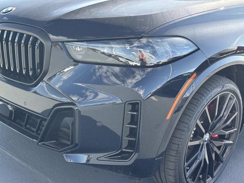 New 2026 BMW X5 xDrive40i w/ M Sport Package AWD/4WD image 9