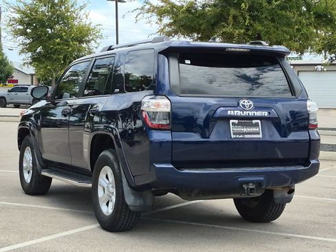 Used 2019 Toyota 4Runner SR5 RWD image 3