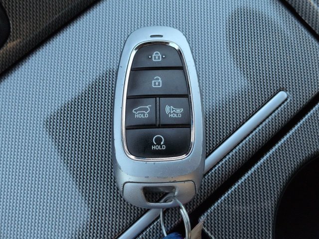 Used 2023 Hyundai Santa Fe SEL FWD image 29