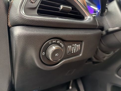 New 2026 Chrysler Pacifica Pinnacle w/ Trailer Tow Group image 21