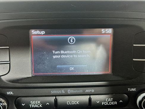 Used 2016 Kia Soul + image 21