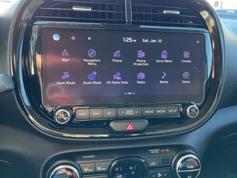 Used 2023 Kia Soul GT-Line FWD image 36