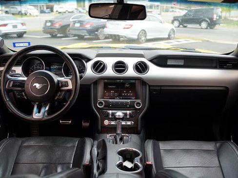 Used 2015 Ford Mustang GT Premium image 30