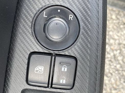 Used 2021 MAZDA MX-5 Miata RF Grand Touring RWD image 10