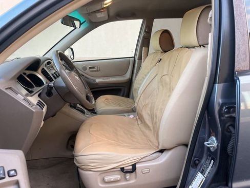 Used 2004 Toyota Highlander Limited image 7