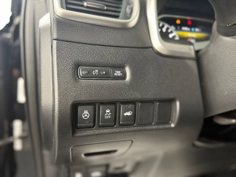 Used 2018 Nissan Murano SL w/ Moonroof Package image 27