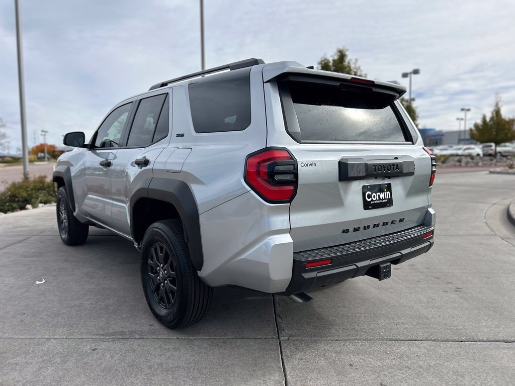 Used 2026 Toyota 4Runner SR5 AWD/4WD image 5