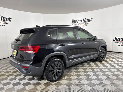 Used 2023 Volkswagen Taos S FWD image 4