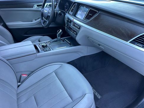 Used 2015 Hyundai Genesis 3.8 w/ Option Group 04 image 15