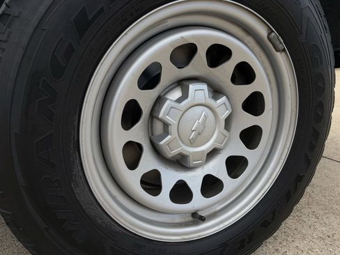 Used 2023 Chevrolet Colorado W/T w/ WT Convenience Package II image 11