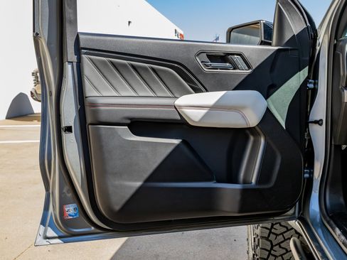 Used 2024 GMC Canyon AT4X AWD/4WD image 35