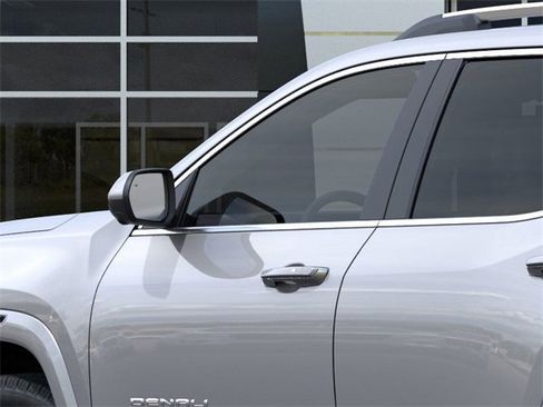 New 2026 GMC Terrain Denali w/ LPO, Floor Liner Package image 12