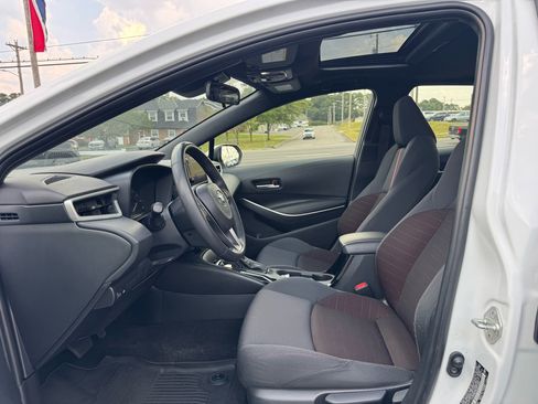 Used 2024 Toyota Corolla SE image 15