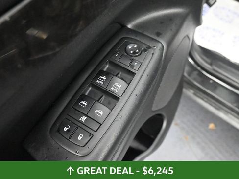 Used 2012 Jeep Grand Cherokee Laredo AWD/4WD image 28