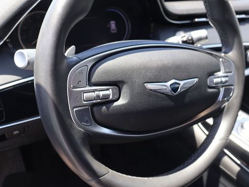 Used 2025 Genesis GV70 2.5T AWD/4WD image 6