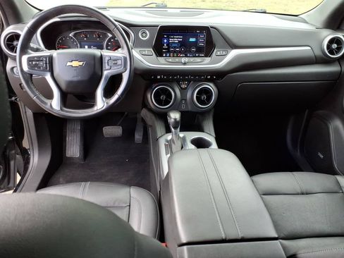 Used 2021 Chevrolet Blazer LT w/ Sound & Technology Package FWD image 12