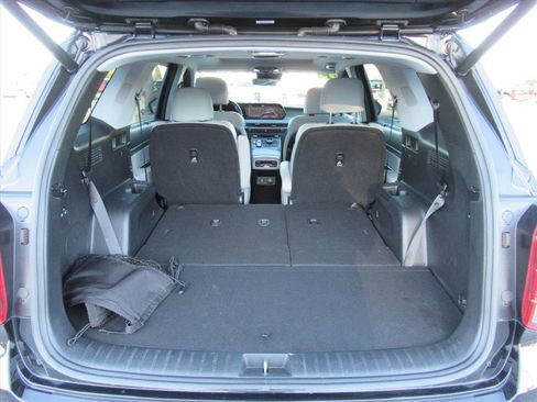 Used 2023 Hyundai Palisade SEL w/ Premium Package image 15