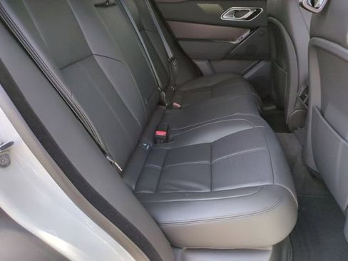 New 2026 Land Rover Range Rover Velar Dynamic SE image 17