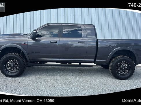 Used 2025 RAM 2500 Limited AWD/4WD image 1
