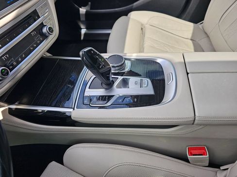 Used 2020 BMW 740i w/ Premium Package RWD image 28