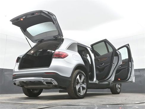 Used 2020 Mercedes-Benz GLC 300 4MATIC image 51