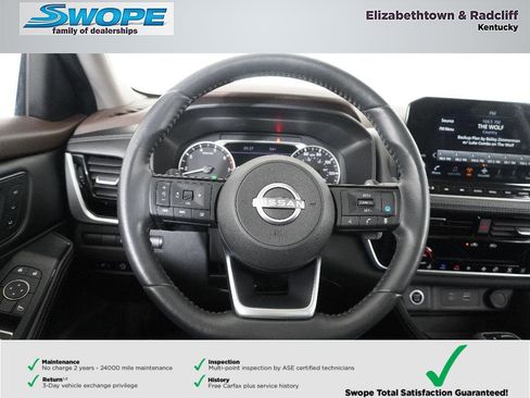Used 2023 Nissan Rogue SL w/ SL Premium Package image 16