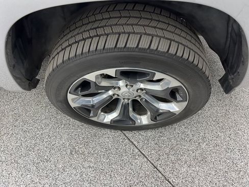 Used 2019 RAM 1500 Limited image 8