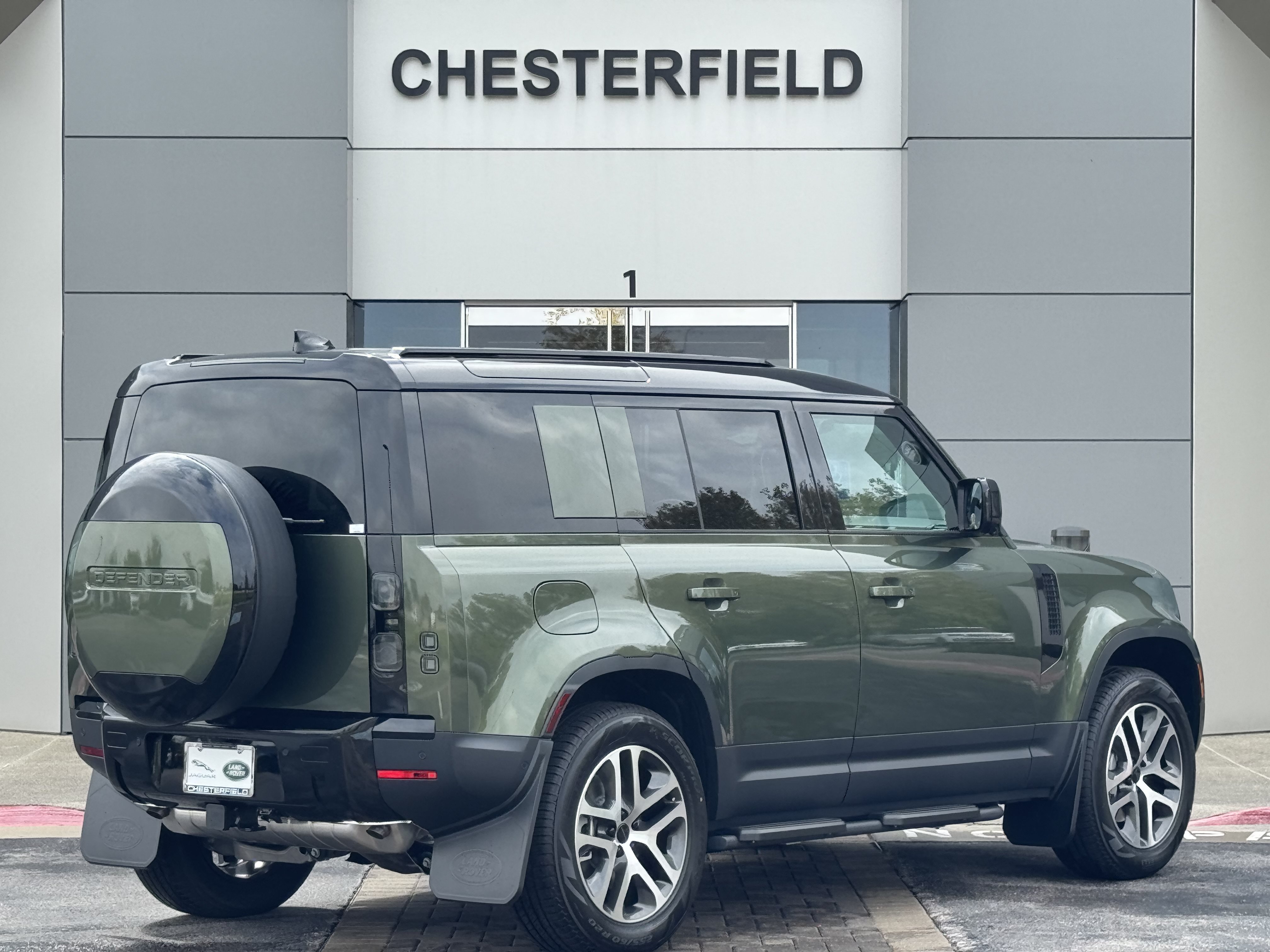New 2026 Land Rover Defender 110 S AWD/4WD image 2