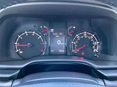 Used 2024 Toyota 4Runner SR5 Premium w/ Moonroof Package AWD/4WD image 25