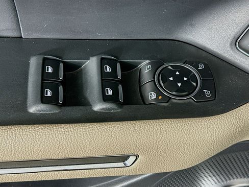 Used 2024 Ford Expedition Max XLT image 15