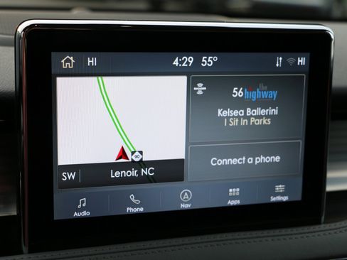 Used 2021 Lincoln Corsair Reserve w/ Equipment Group 201A image 23