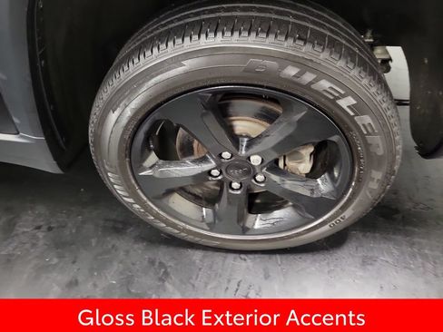 Used 2023 Jeep Grand Cherokee L Laredo AWD/4WD image 12