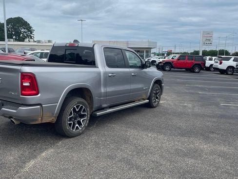 Used 2025 RAM 1500 Laramie w/ Sport Appearance Package AWD/4WD image 3