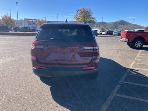 New 2025 Jeep Grand Cherokee L Limited w/ Black Appearance Package AWD/4WD image 7