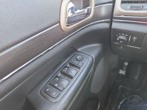 Used 2014 Jeep Grand Cherokee Limited w/ Trailer Tow Group IV image 20