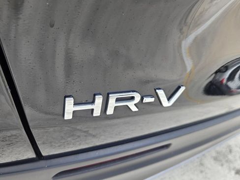 Used 2025 Honda HR-V Sport image 14