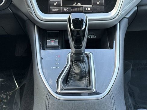 Certified 2025 Subaru Outback Premium w/ Popular Package #1A image 6