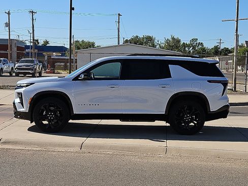 New 2027 Chevrolet Traverse RS FWD image 2