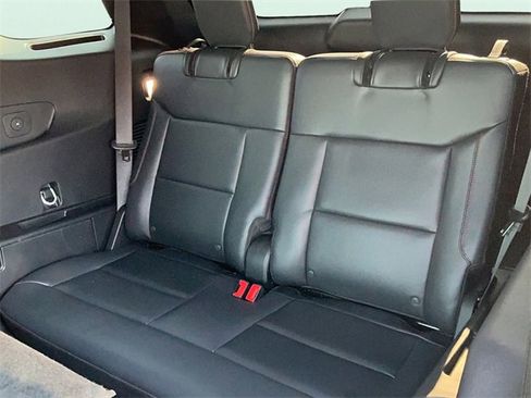 Used 2025 Ford Explorer ST-Line image 27